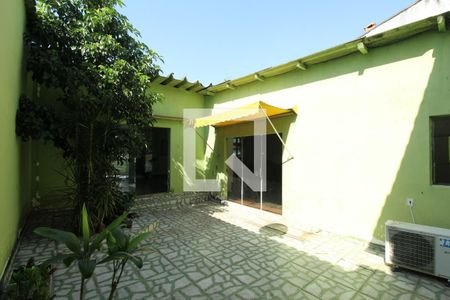 Casa à venda com 410m², 4 quartos e 5 vagasSala - Jardim de inverno