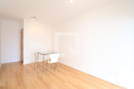 Sala de apartamento para alugar com 2 quartos, 50m² em Vila Ipojuca, São Paulo