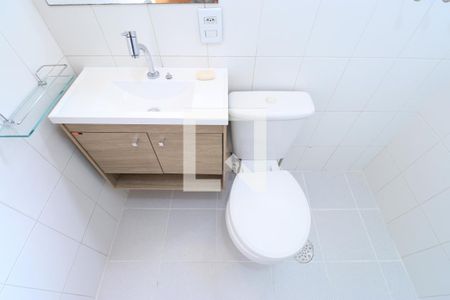 Apartamento para alugar com 50m², 2 quartos e 1 vagaDetalhe do banheiro