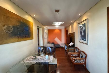 Sala  de apartamento à venda com 3 quartos, 70m² em Carlos Prates, Belo Horizonte