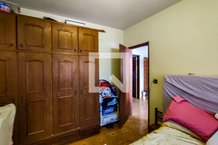 Quarto 2 de casa à venda com 3 quartos, 260m² em Alto Caiçaras, Belo Horizonte
