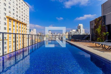 Studio à venda com 26m², 1 quarto e sem vagaPiscina