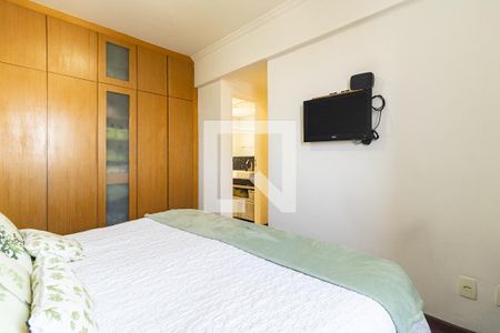 Apartamento à venda com 82m², 3 quartos e 2 vagas Apartamento à venda com 82m², 3 quartos e 2 vagasSuíte