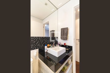 Apartamento à venda com 82m², 3 quartos e 2 vagas Apartamento à venda com 82m², 3 quartos e 2 vagasBanheiro da Suíte