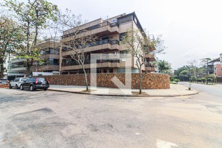 Apartamento à venda com 186m², 3 quartos e 3 vagasFachada