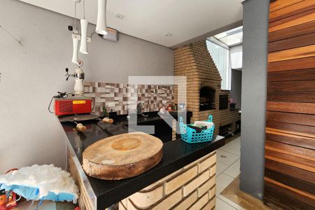 Casa à venda com 220m², 3 quartos e 5 vagasVaranda Gourmet