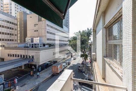 Apartamento para alugar com 110m², 3 quartos e 1 vaga Apartamento para alugar com 110m², 3 quartos e 1 vagavaranda