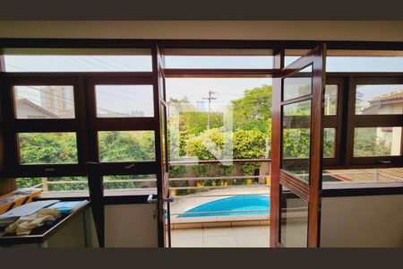 Casa de condomínio à venda com 538m², 5 quartos e 3 vagas Casa de condomínio à venda com 538m², 5 quartos e 3 vagas Área externa