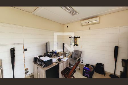 Casa de condomínio à venda com 538m², 5 quartos e 3 vagas Casa de condomínio à venda com 538m², 5 quartos e 3 vagas Área externa