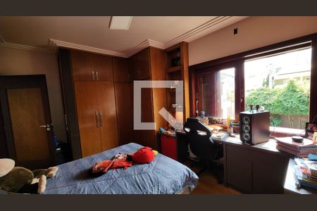 Casa de condomínio à venda com 538m², 5 quartos e 3 vagas Casa de condomínio à venda com 538m², 5 quartos e 3 vagasSuíte 1