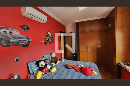 Casa de condomínio à venda com 538m², 5 quartos e 3 vagas Casa de condomínio à venda com 538m², 5 quartos e 3 vagasSuíte 1