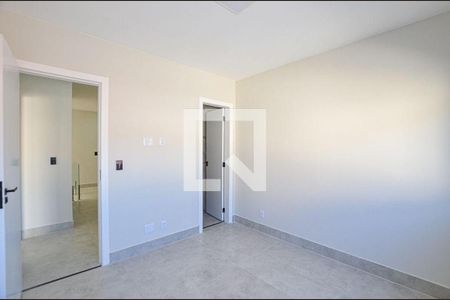 Casa à venda com 3 quartos, 187m² em Itaipu, Niterói