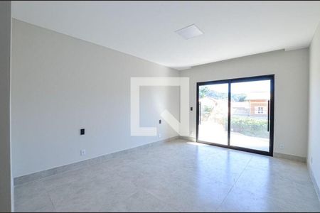 Casa à venda com 3 quartos, 187m² em Itaipu, Niterói