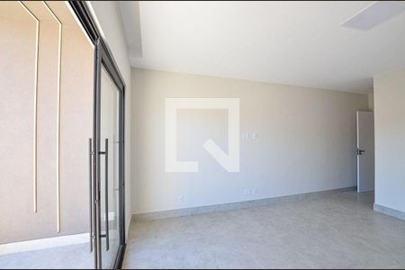 Casa à venda com 3 quartos, 187m² em Itaipu, Niterói