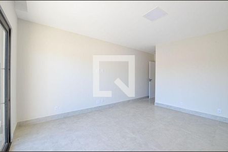 Casa à venda com 3 quartos, 187m² em Itaipu, Niterói