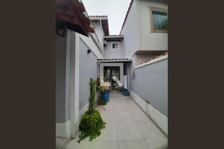 Casa à venda com 3 quartos, 240m² em Engenho do Mato, Niterói