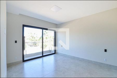 Casa à venda com 3 quartos, 187m² em Itaipu, Niterói