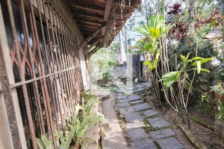 Casa à venda com 223m², 6 quartos e 3 vagas