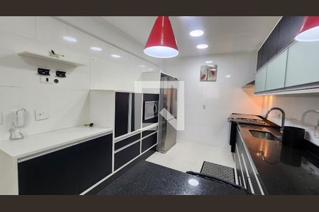 Casa para alugar com 212m², 3 quartos e 2 vagas Casa para alugar com 212m², 3 quartos e 2 vagasCozinha
