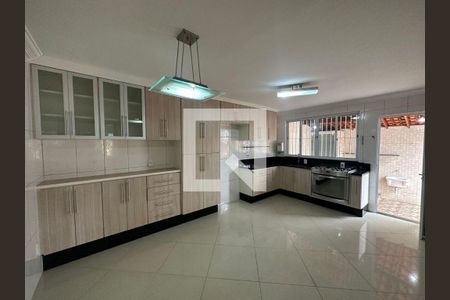 Casa à venda com 3 quartos, 123m² em Vila Sonia, São Paulo