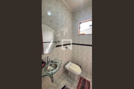 Lavabo de casa à venda com 3 quartos, 250m² em Parque das Nações, Santo André