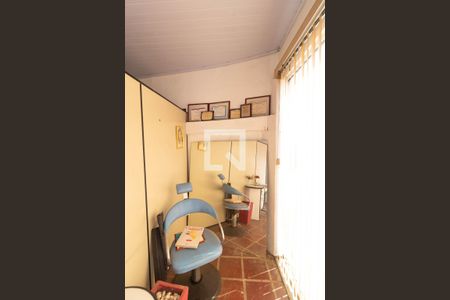 Casa à venda com 275m², 3 quartos e 3 vagasEscritório 02