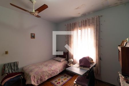 Casa à venda com 275m², 3 quartos e 3 vagasQuarto da Casa 02