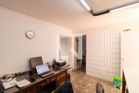 Casa à venda com 275m², 3 quartos e 3 vagasEscritório 01