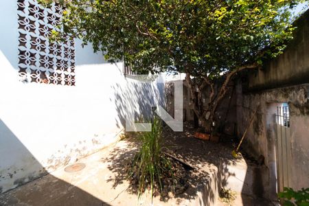 Casa à venda com 275m², 3 quartos e 3 vagasQuintal da Casa 02