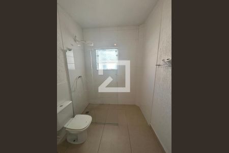 Casa para alugar com 250m², 4 quartos e 5 vagasBanheiro