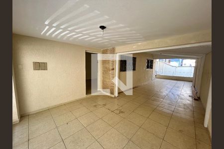 Casa para alugar com 250m², 4 quartos e 5 vagasGaragem