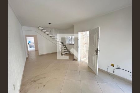 Sala de casa para alugar com 4 quartos, 250m² em Vila Romana, São Paulo