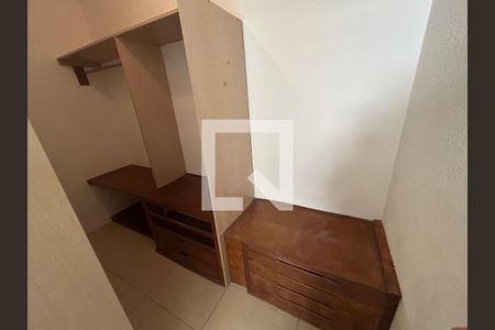Casa para alugar com 250m², 4 quartos e 5 vagasCloset da suíte
