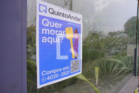 Apartamento à venda com 54m², 1 quarto e 1 vagaAdesivo