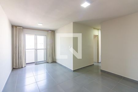 Sala  de apartamento para alugar com 3 quartos, 65m² em Continental, Osasco