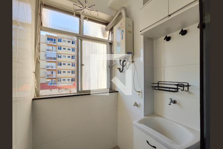 Apartamento à venda com 65m², 2 quartos e 1 vagaÁrea de Serviço