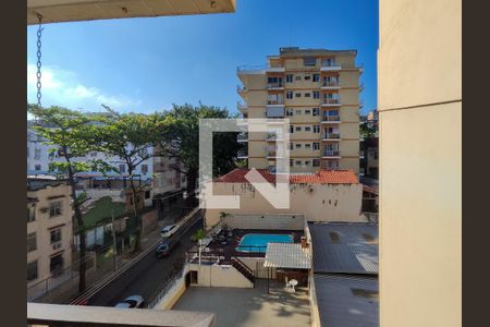 Apartamento à venda com 65m², 2 quartos e 1 vagaÁrea de Serviço