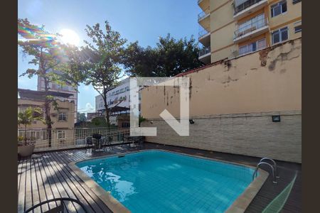 Apartamento à venda com 65m², 2 quartos e 1 vagaÁrea comum - Piscina