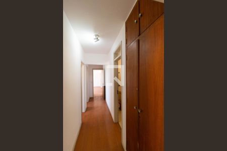 Apartamento à venda com 185m², 3 quartos e 3 vagasCorredor