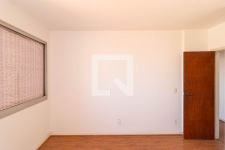 Apartamento à venda com 185m², 3 quartos e 3 vagasQuarto 02