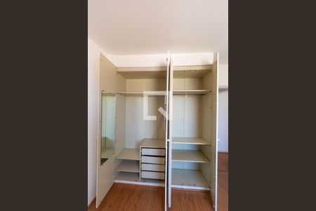 Apartamento à venda com 185m², 3 quartos e 3 vagasQuarto 01 - Armário