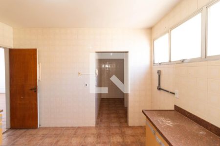 Apartamento à venda com 185m², 3 quartos e 3 vagasCozinha