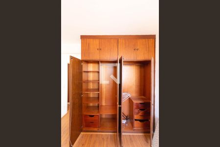 Apartamento à venda com 185m², 3 quartos e 3 vagasSuíte - Armário