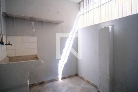 Casa para alugar com 70m², 2 quartos e 1 vagaÁrea de Serviço