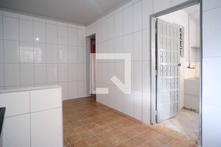Casa para alugar com 70m², 2 quartos e 1 vagaCozinha