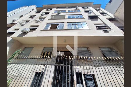 Apartamento à venda com 71m², 2 quartos e sem vaga Apartamento à venda com 71m², 2 quartos e sem vagaFachada