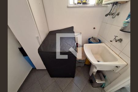 Apartamento à venda com 71m², 2 quartos e sem vaga Apartamento à venda com 71m², 2 quartos e sem vagaÁrea de serviço