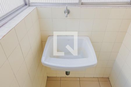 Apartamento à venda com 66m², 2 quartos e 1 vagaÁrea de Serviço