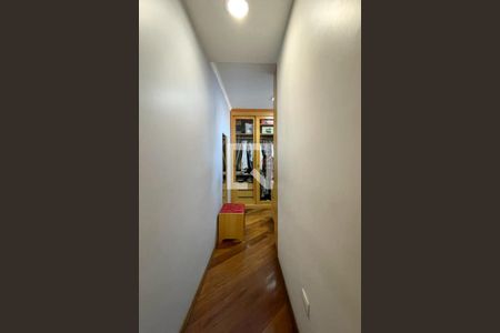 Casa à venda com 312m², 3 quartos e 2 vagasCloset - Suíte 2