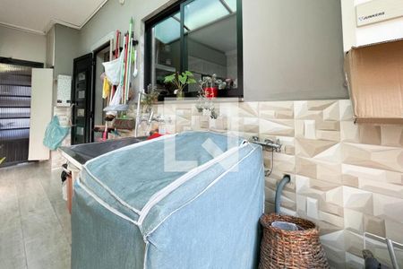 Casa à venda com 312m², 3 quartos e 2 vagasÁrea de Serviço